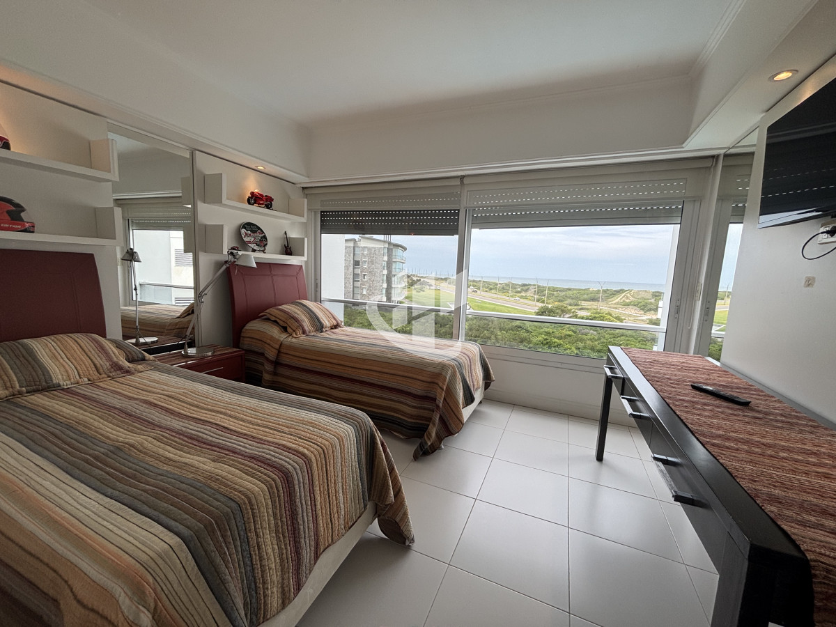 Apartamento ID.2280 - PUNTA DEL ESTE - PLAYA BRAVA - APARTAMENTO 4 DORMITORIOS - VENTA 