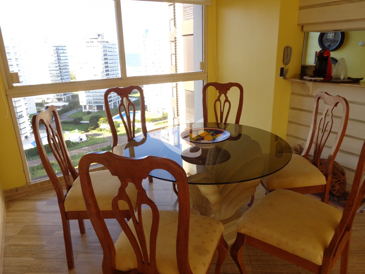 Apartamento ID.1404 - PUNTA DEL ESTE APARTAMENTO 2 DORMITORIOS EDIFICIO CON SERVICIOS