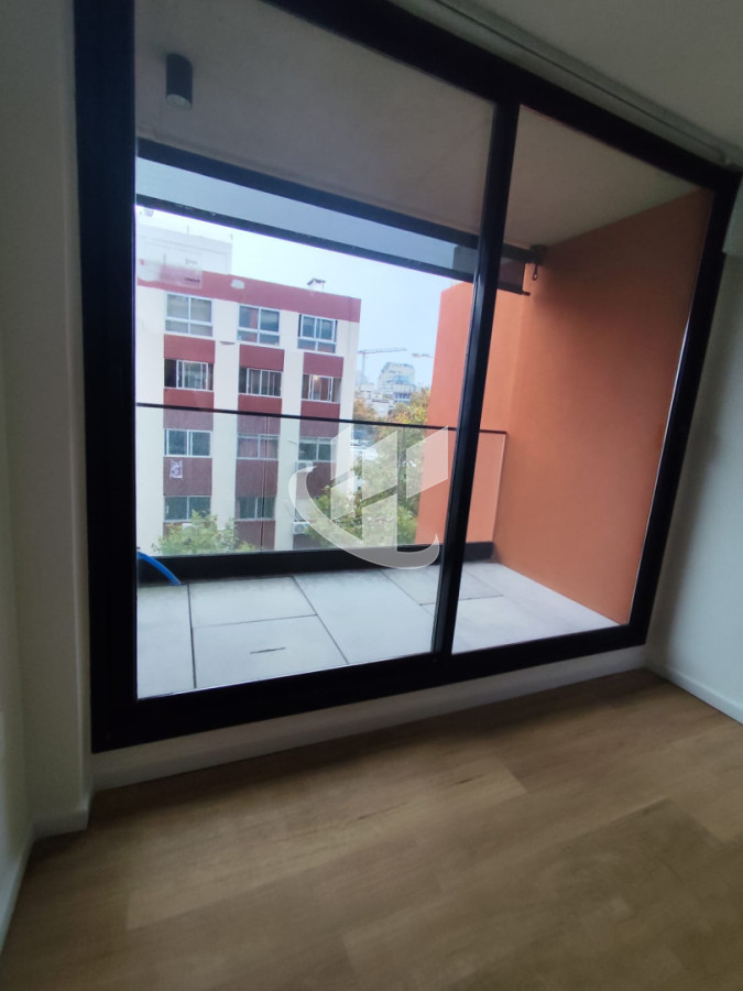 Apartamento ID.2253 - Apartamento En Venta En Barrio Sur Con Balcón A ESTRENAR
