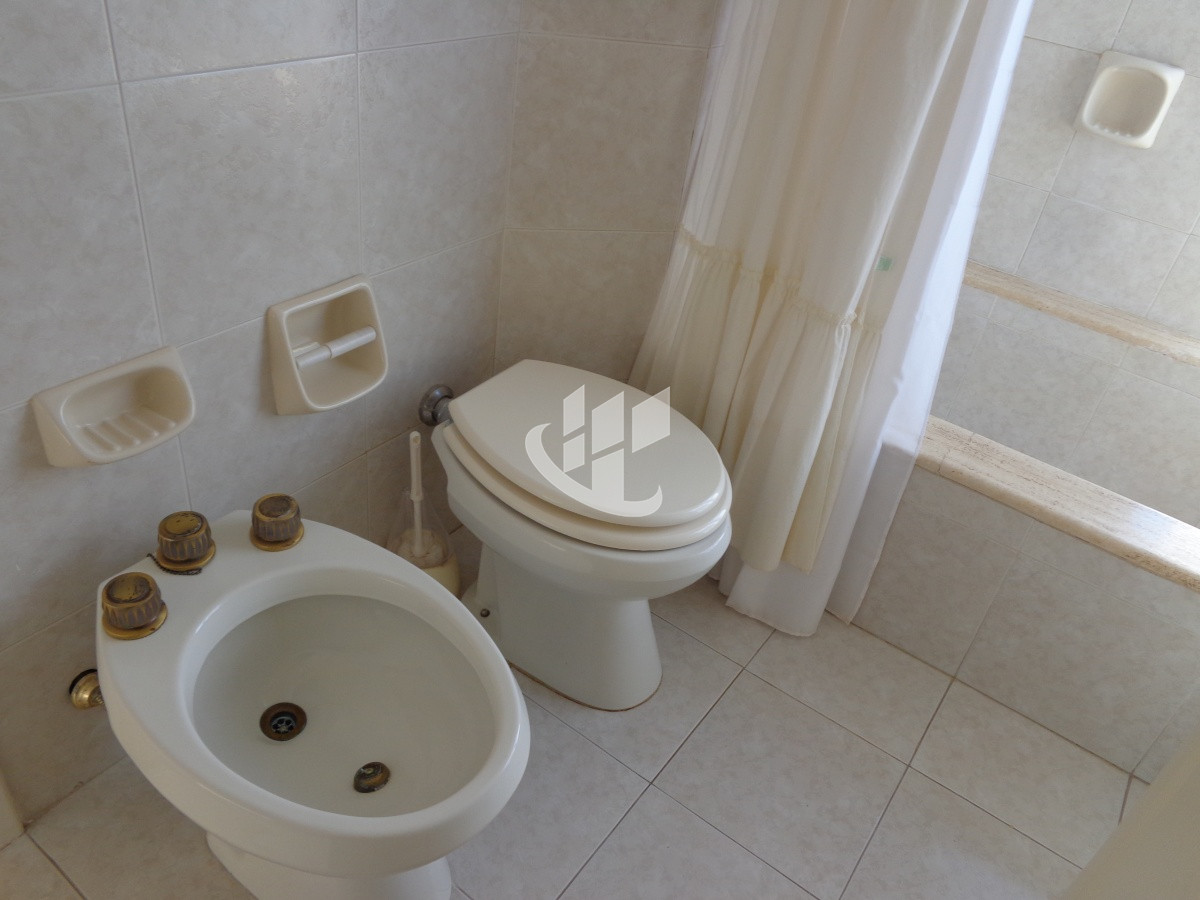 Apartamento ID.1404 - PUNTA DEL ESTE APARTAMENTO 2 DORMITORIOS EDIFICIO CON SERVICIOS