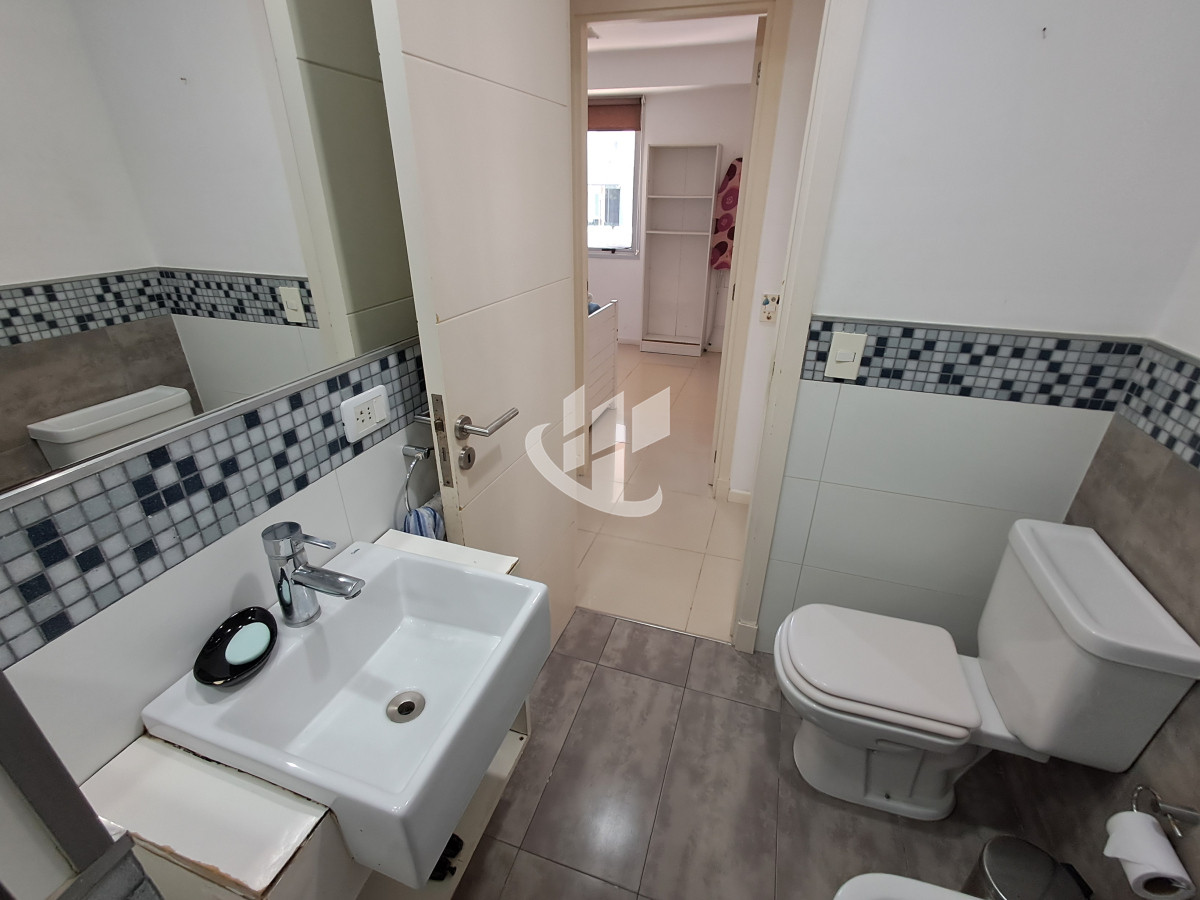 Apartamento ID.1765 - PUNTA DEL ESTE BRAVA APTO 2 DORMITORIOS 1 BAÑO COCHERA AMENITIES ALQUILER TEMPORAL