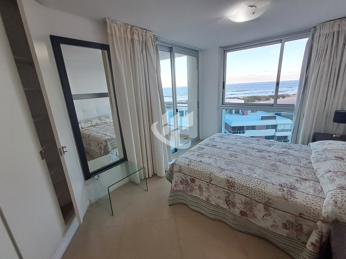 Apartamento ID.1920 - PUNTA DEL ESTE BRAVA EXCWLWNTE VISTA 3 DORMITORIOS Y DEPENDENCIA