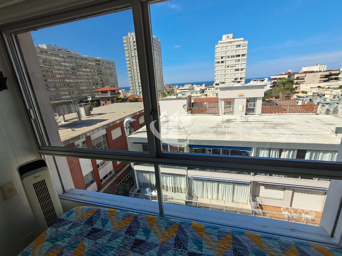 Apartamento ID.1784 - PUNTA DEL ESTE PENINSULA 2 DORMITORIOS ALQUILER ANUAL