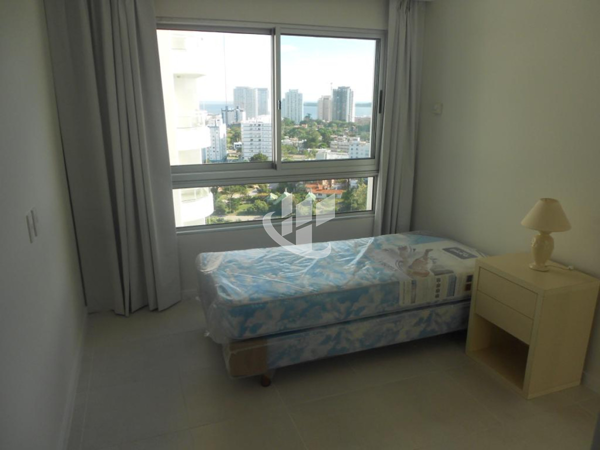 Apartamento ID.1360 - PUNTA DEL ESTE ROOSEVELT- BRAVA APTO DE 3 DORMITORIOS VENTA
