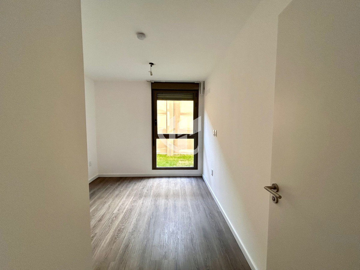 Apartamento ID.2045 - Venta Apartamento 2 dormitorios con Patio, La Blanqueada, Parque Batlle