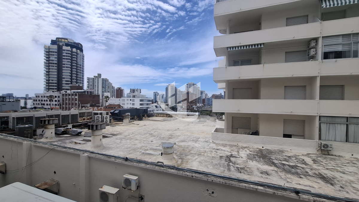 Apartamento ID.2389 - Alquiler de Verano, 1 dormitorio, Peninsula, Punta del Este