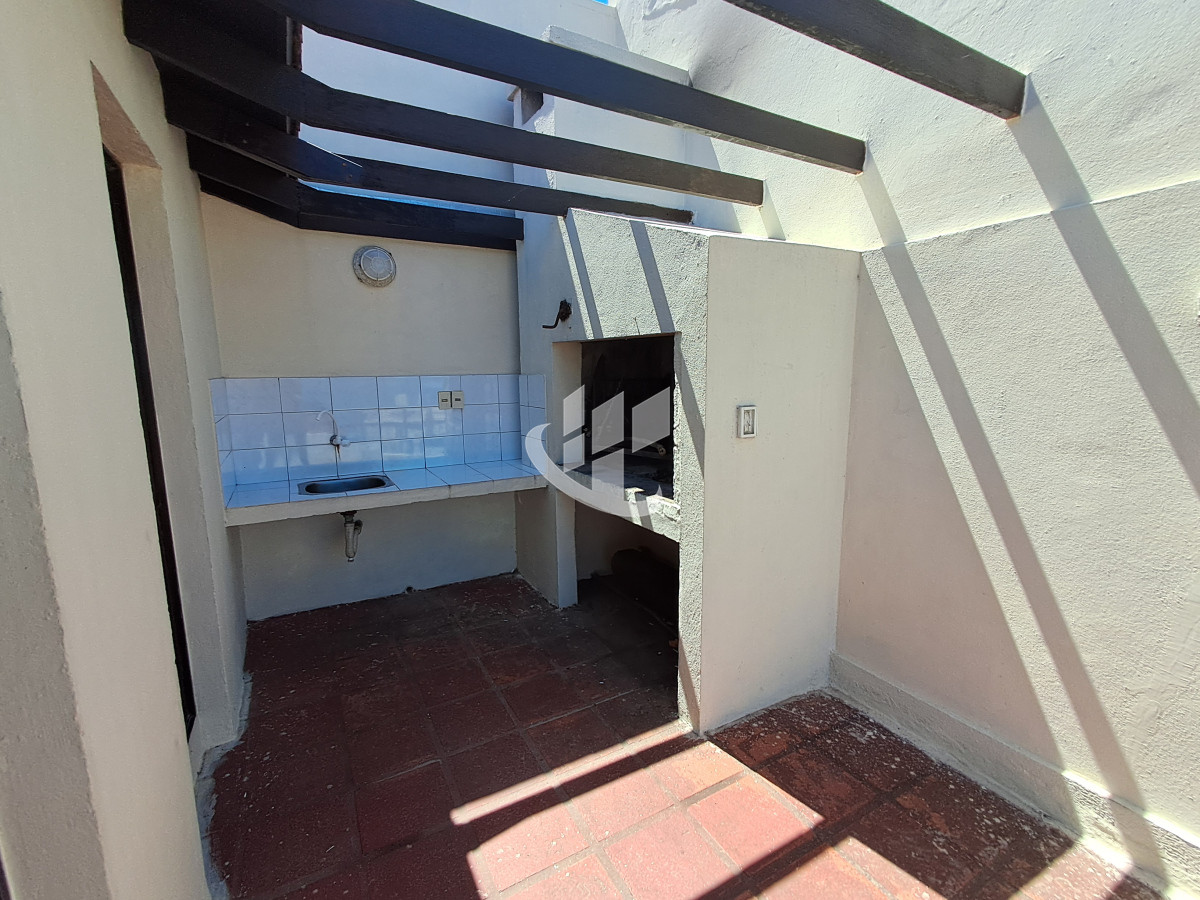 Apartamento ID.1565 - PUNTA DEL ESTE PENINSULA PENT HOUSE CON VISTA PARA 6 PERSONAS 
