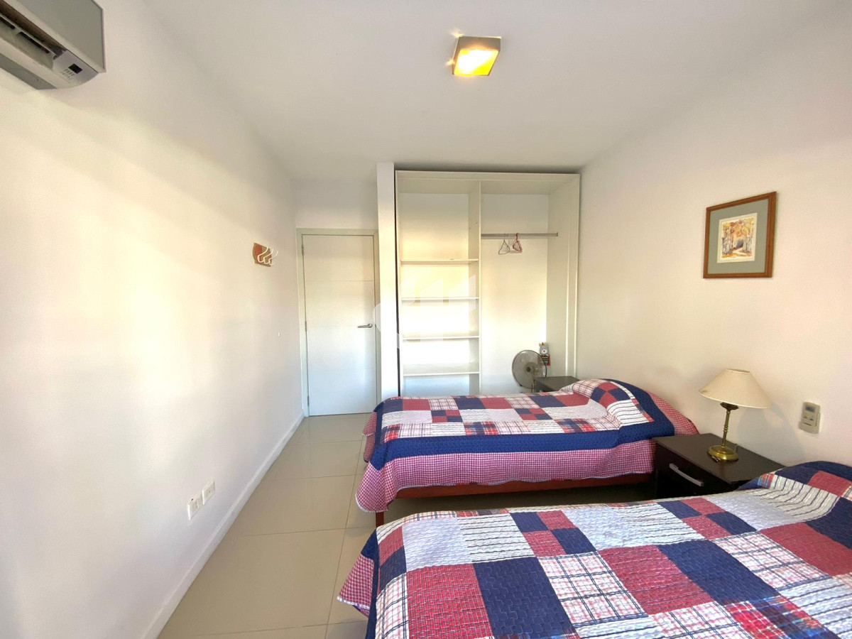 Apartamento ID.1224 - Venta departamento 2 dormitorios en Península, Punta del Este 