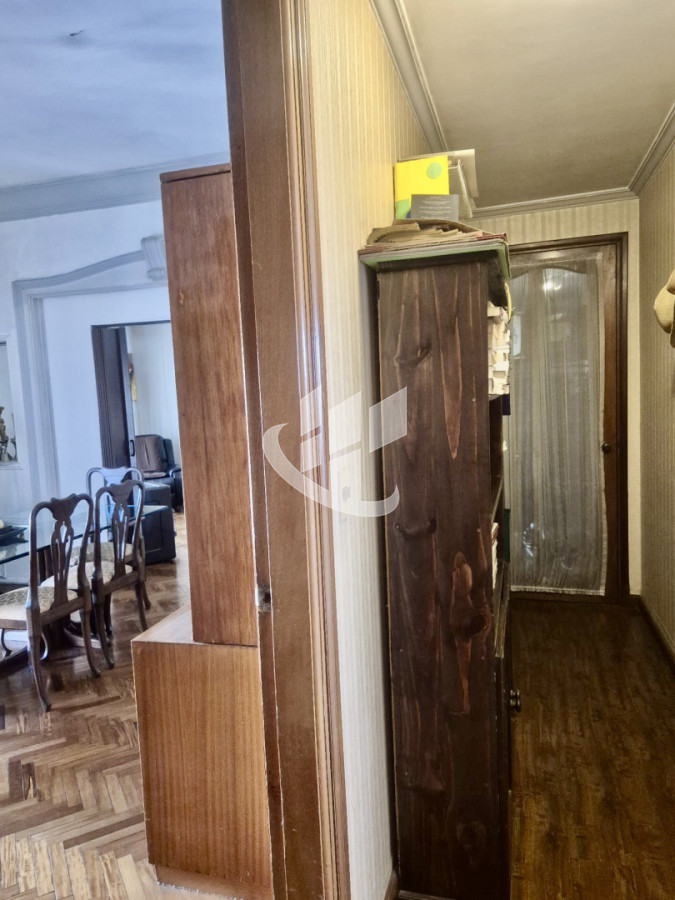 Apartamento ID.2248 - Apartamento en venta de 3 dormitorios, 2 baños y garaje en Tres Cruces