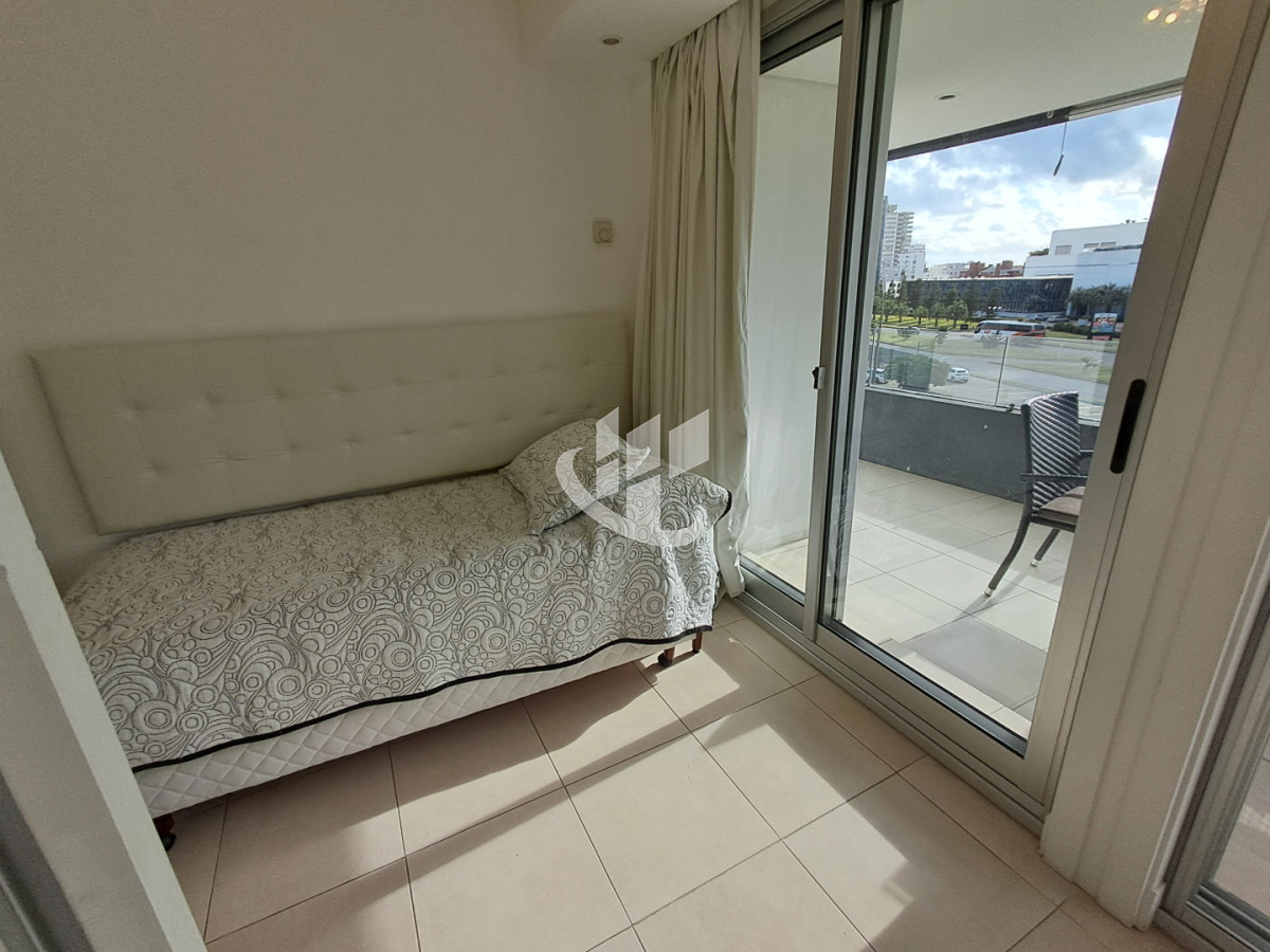 Apartamento ID.2397 - PUNTA DEL ESTE LA PASTORA A METROS DE MANSA 2 DORM Y MEDIO