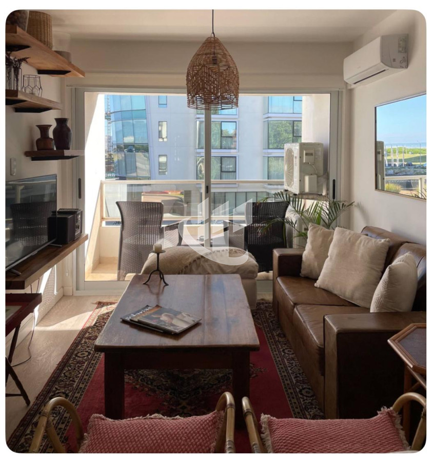 Apartamento ID.1946 - Alquiler Anual.