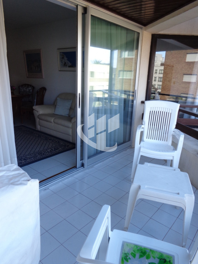 Apartamento ID.1357 - PUNTA DEL ESTE PENINSULA APARTAMENTO  2 DORMITORIOS 2 BAÑOS GARAGE VENTA 