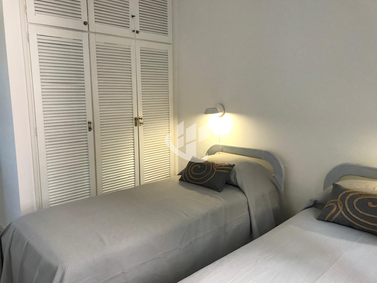 Apartamento ID.1946 - Alquiler Anual.