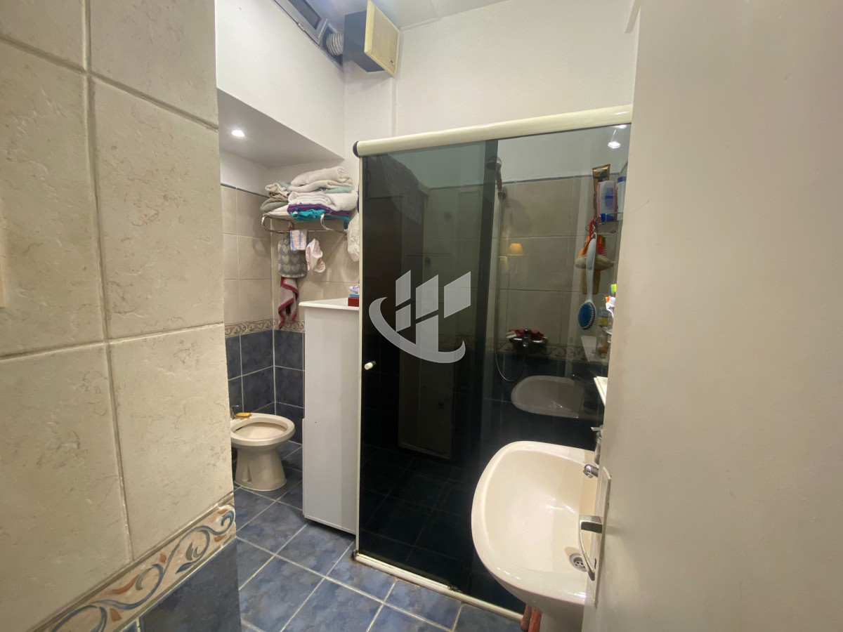 Apartamento ID.1854 - APARTAMENTO EN VENTA CORDON 2 DORMITORIOS Y SERVICIO.