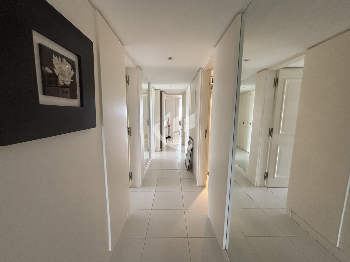 Apartamento ID.2280 - PUNTA DEL ESTE - PLAYA BRAVA - APARTAMENTO 4 DORMITORIOS - VENTA 