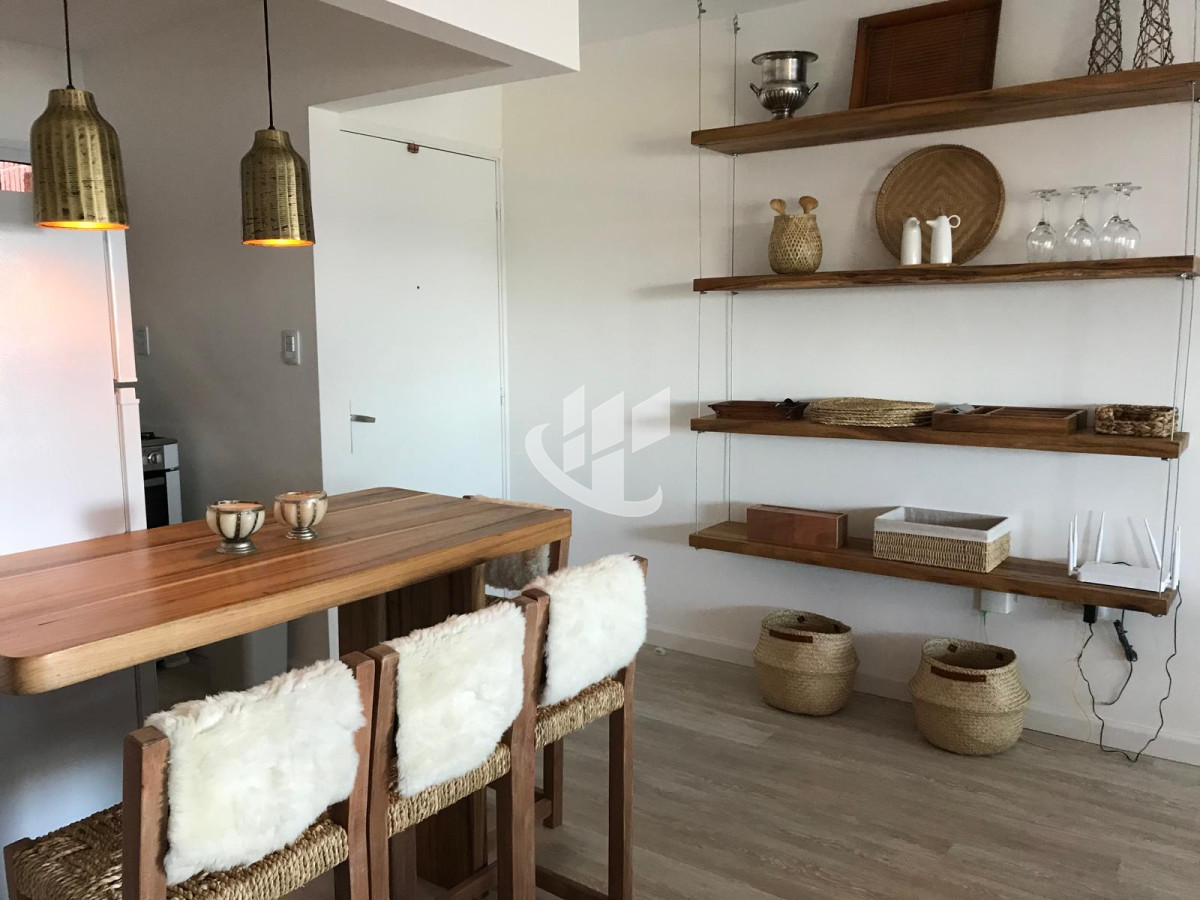 Apartamento ID.1946 - Alquiler Anual.