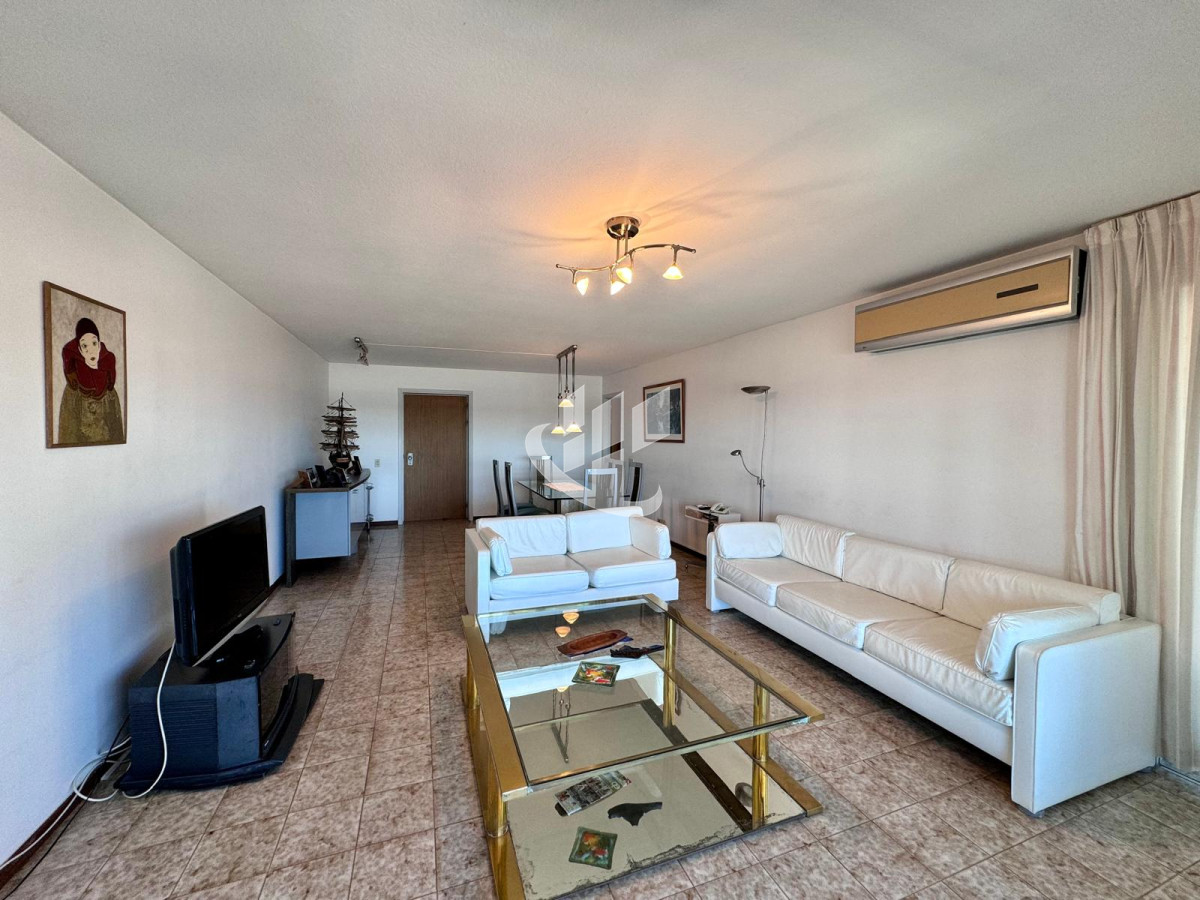 Apartamento ID.1141 - Venta departamento 3 dormitorios en Punta del Este 