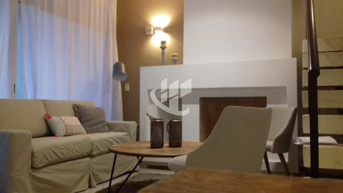 Apartamento ID.1528 - MANANTIALES DUPLEX DE 3 DORMITORIOS TERRAZA CON VISTA PARRILLERO