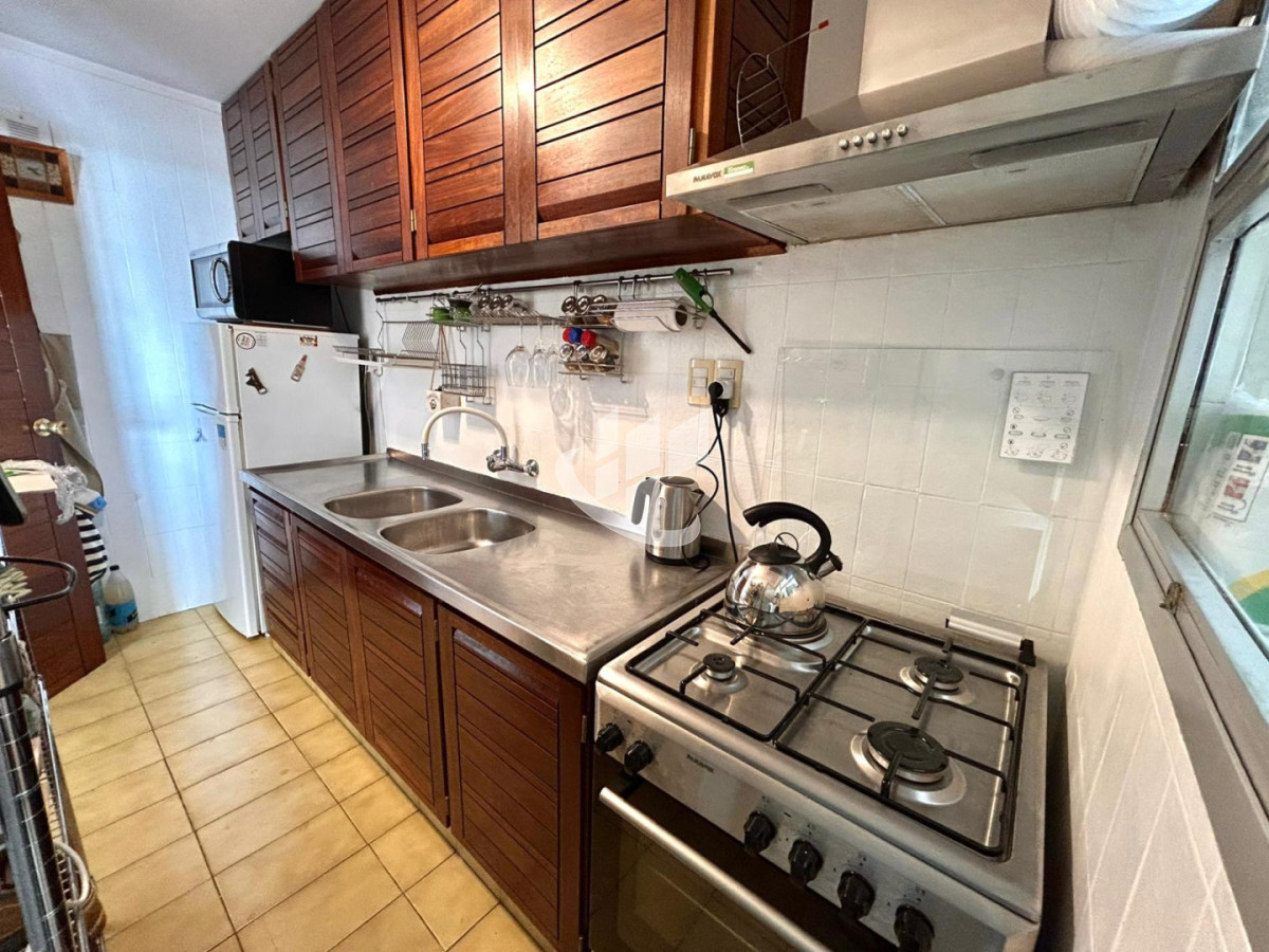 Apartamento ID.2408 - Alquiler Temporal 2 dormitorios Primera Linea Playa Mansa, Punta Del Este