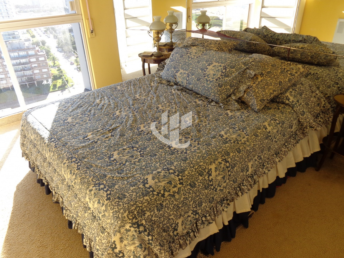 Apartamento ID.1404 - PUNTA DEL ESTE APARTAMENTO 2 DORMITORIOS EDIFICIO CON SERVICIOS