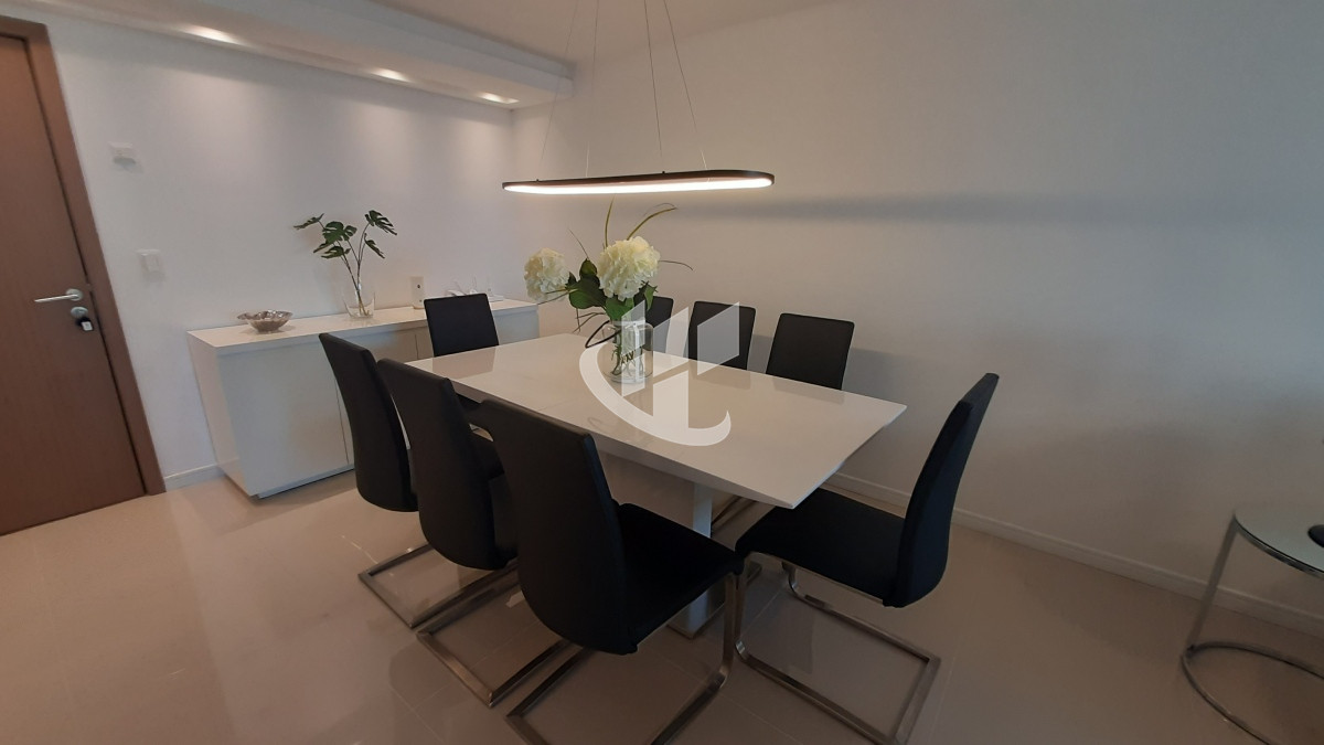 Apartamento ID.895 - Alquiler de verano, 3 dormitorios mas dependencia, vista al mar, Brava, Punta del Este