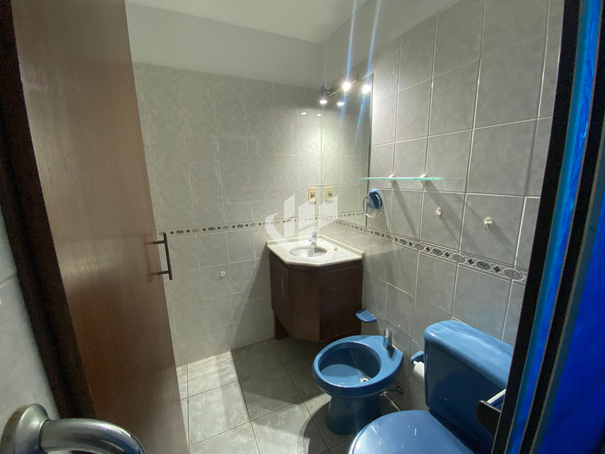 Apartamento ID.1875 - APARTAMENTO EN ALQUILER HERMOSO 2 DORM 2 BAÑOS Y GARAJE PISO ALTO POCITOS