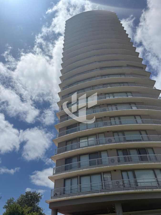 Apartamento ID.2309 - PUNTA DEL ESTE LA PASTORA A METROS DE PLAYA MANSA 2 DORMITORIOS 2 BAÑOS EN VENTA