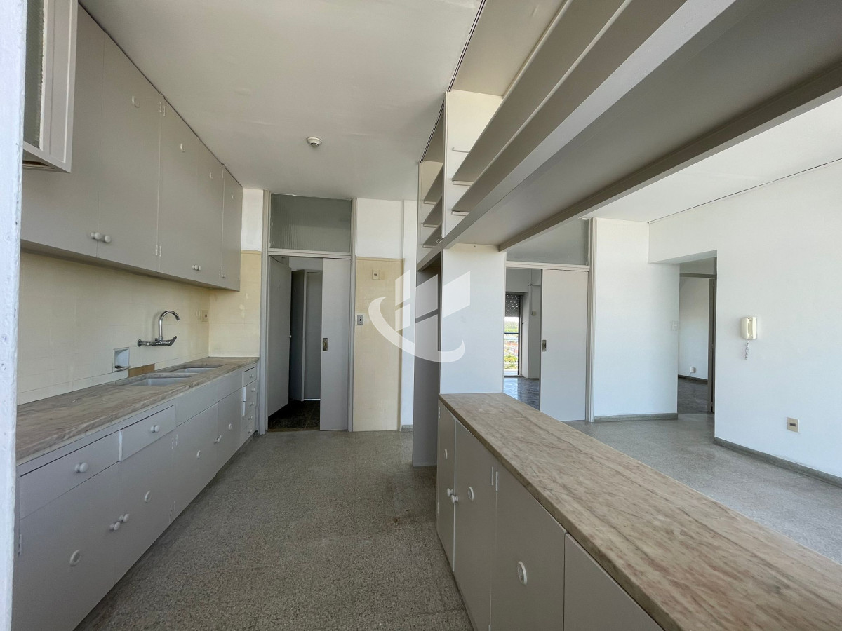 Apartamento ID.1561 - APARTAMENTO CENTRICO CON MUY BUENA VISTA