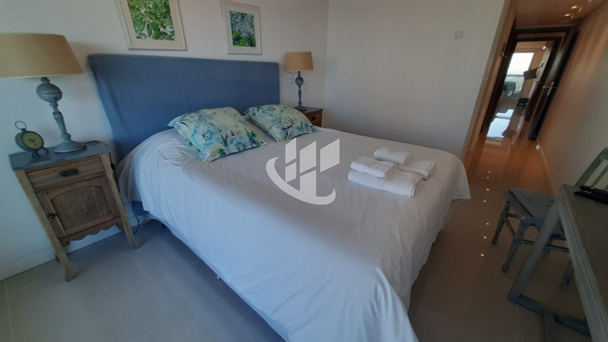 Apartamento ID.918 - Alquiler Temporada, 2 dormitorios, piso alto, vista al mar, Brava, Punta del Este