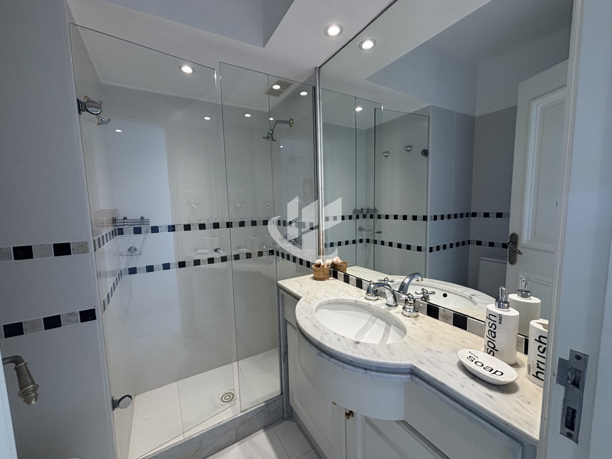 Apartamento ID.2280 - PUNTA DEL ESTE - PLAYA BRAVA - APARTAMENTO 4 DORMITORIOS - VENTA 