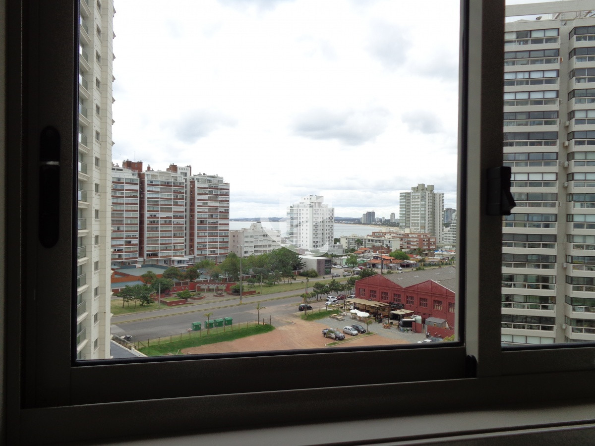Apartamento ID.1400 - PUNTA DEL ESTE IMPERIALE FRENTE AL MAR! 3 DORMITORIOS 