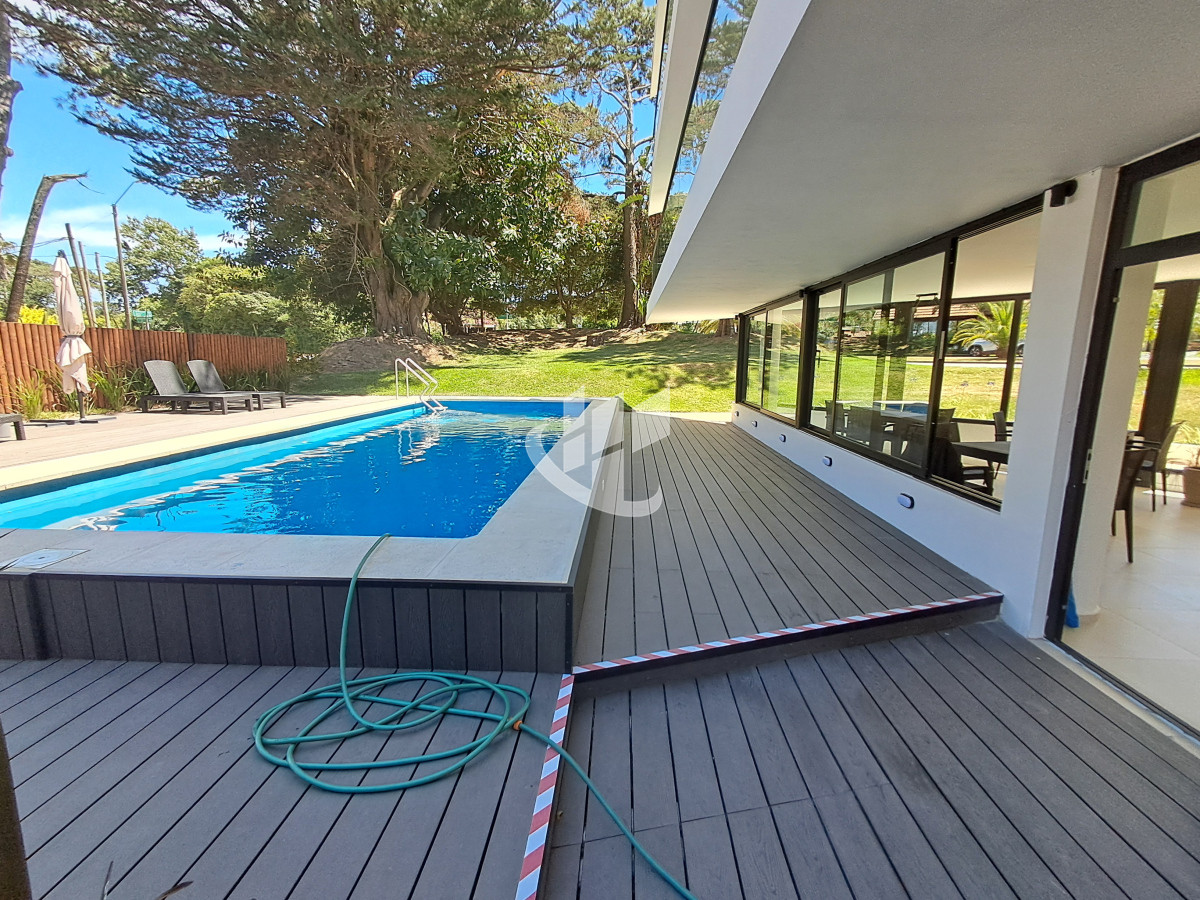 Apartamento ID.1619 - PUNTA DEL ESTE MANSA APTO DE 2 DORMITORIOS ALQUILER ANUAL
