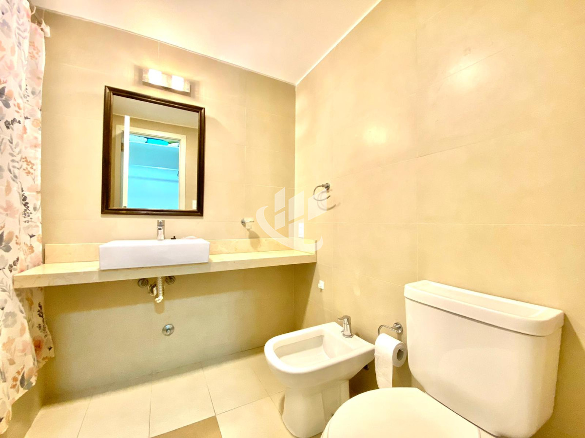 Apartamento ID.1224 - Venta departamento 2 dormitorios en Península, Punta del Este 