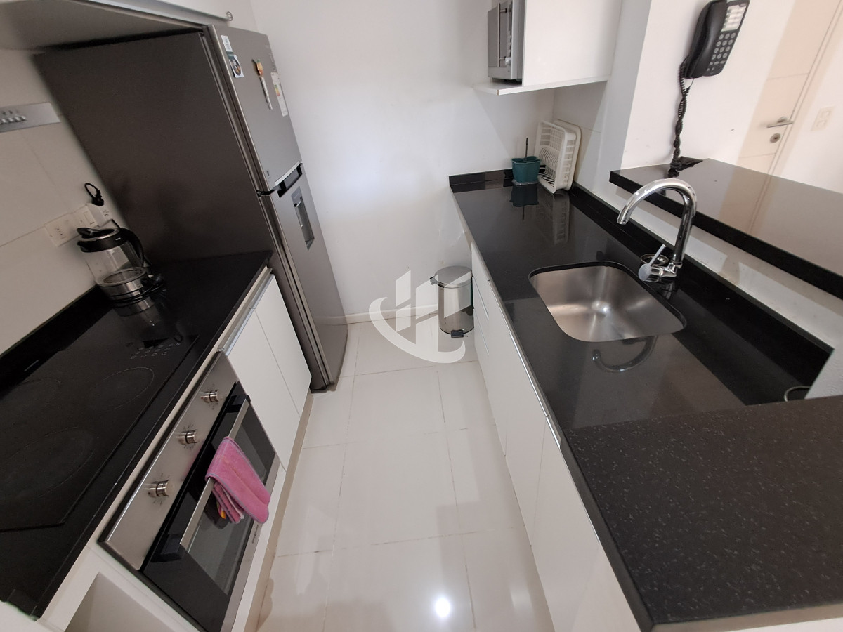 Apartamento ID.1765 - PUNTA DEL ESTE BRAVA APTO 2 DORMITORIOS 1 BAÑO COCHERA AMENITIES ALQUILER TEMPORAL