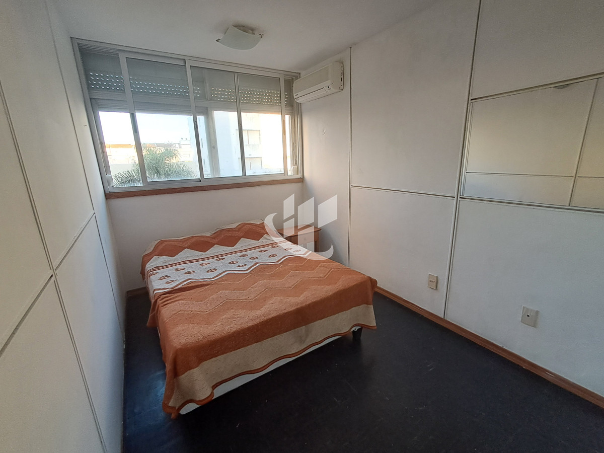 Apartamento ID.1787 - PUNTA DEL ESTE PENINSULA DUPLEX DE 4 DORMITORIOS Y AZOTEA EN VENTA