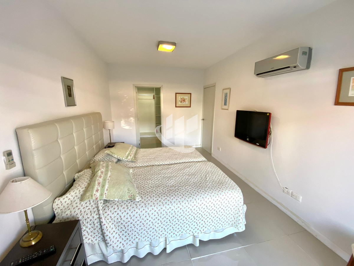 Apartamento ID.1224 - Venta departamento 2 dormitorios en Península, Punta del Este 