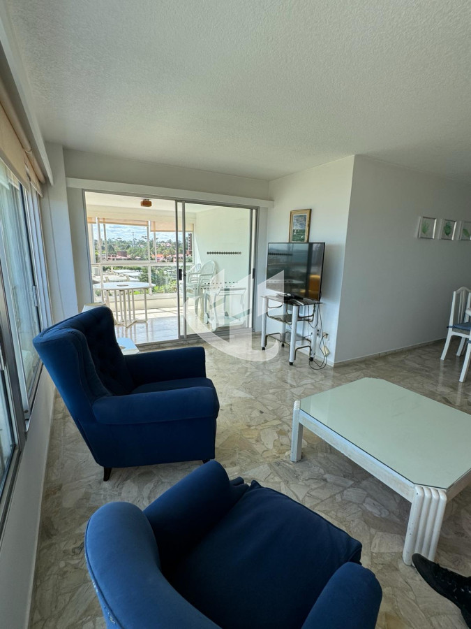 Apartamento ID.1132 - Alquiler Temporal en Punta del Este 3 dormitorios.