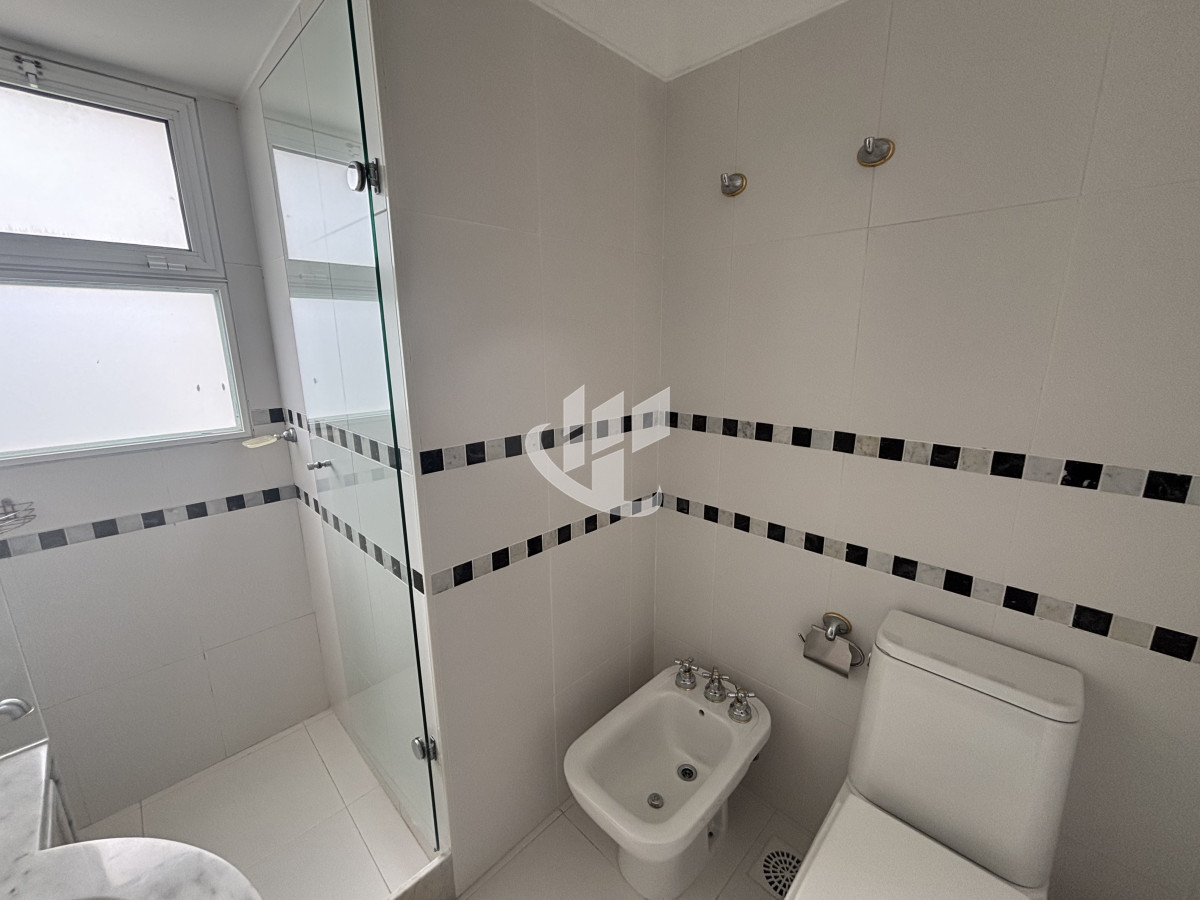 Apartamento ID.2280 - PUNTA DEL ESTE - PLAYA BRAVA - APARTAMENTO 4 DORMITORIOS - VENTA 