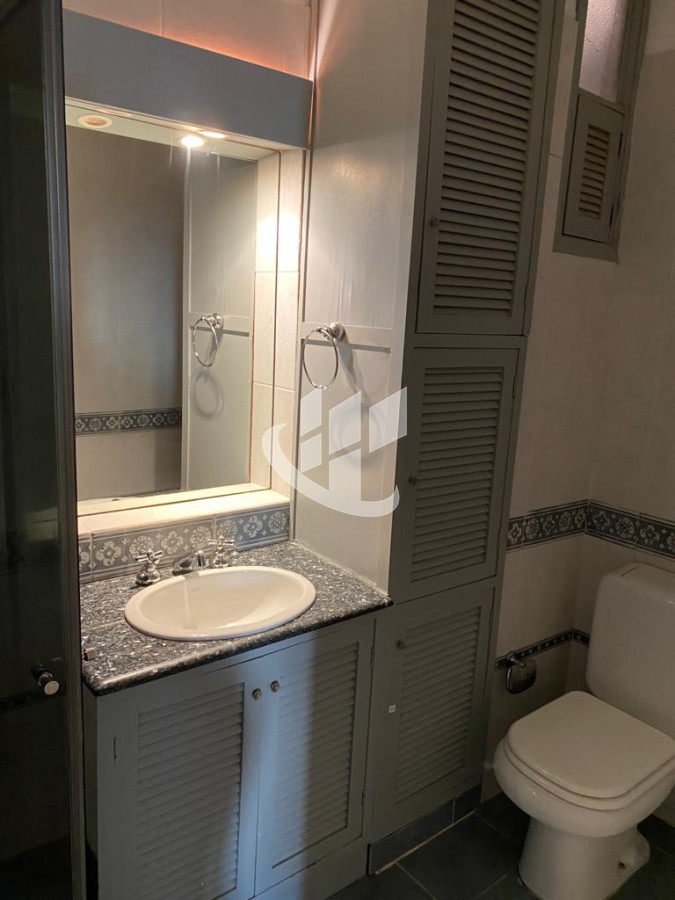 Apartamento ID.1787 - PUNTA DEL ESTE PENINSULA DUPLEX DE 4 DORMITORIOS Y AZOTEA EN VENTA