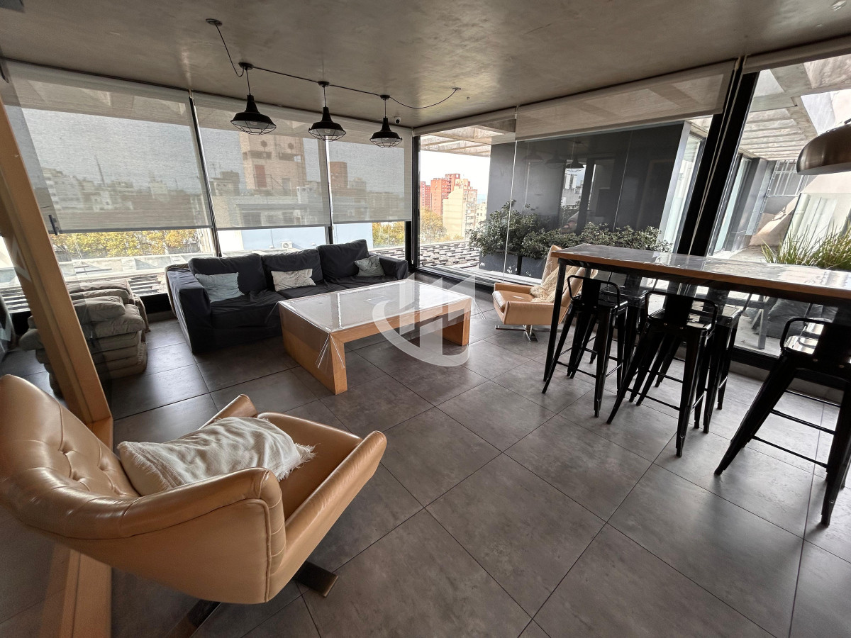 Apartamento ID.1896 - Venta de apartamento de 2 dormitorios con garage en Centro, Montevideo