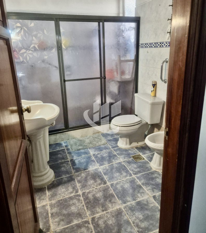 Apartamento ID.2248 - Apartamento en venta de 3 dormitorios, 2 baños y garaje en Tres Cruces