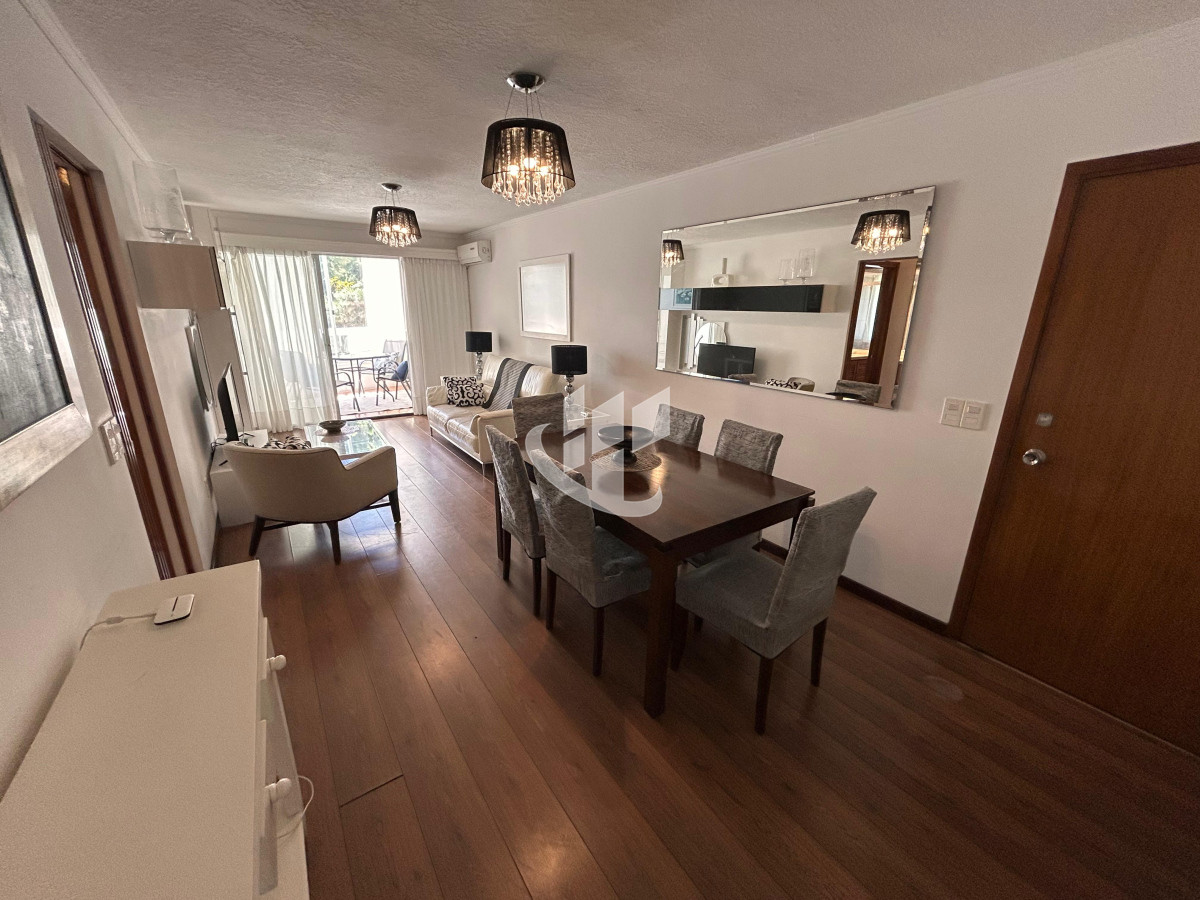 Apartamento ID.1622 - Alquiler Temporada, Punta del Este, Zona Shopping, 3 dormitorios