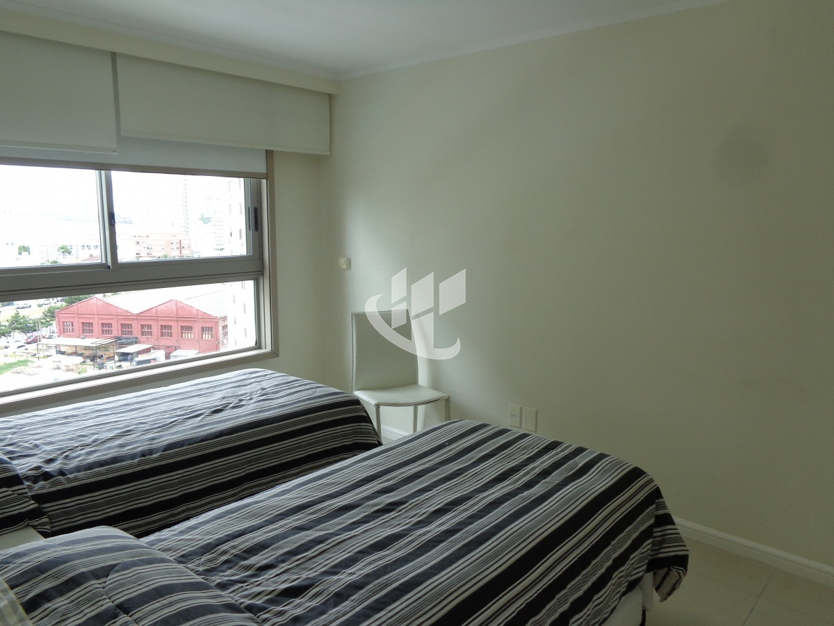 Apartamento ID.1400 - PUNTA DEL ESTE IMPERIALE FRENTE AL MAR! 3 DORMITORIOS 