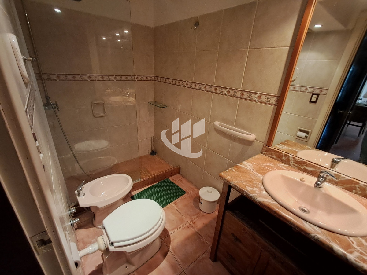 Apartamento ID.1494 - PUNTA DEL ESTE PENINSULA APARTAMENTO DE 3 DORMITORIOS Y DEPENDENCIA EN VENTA