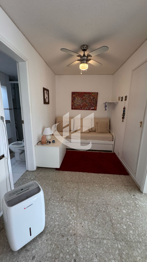 Apartamento ID.1723 - Alquiler Anual.Punta del Este.