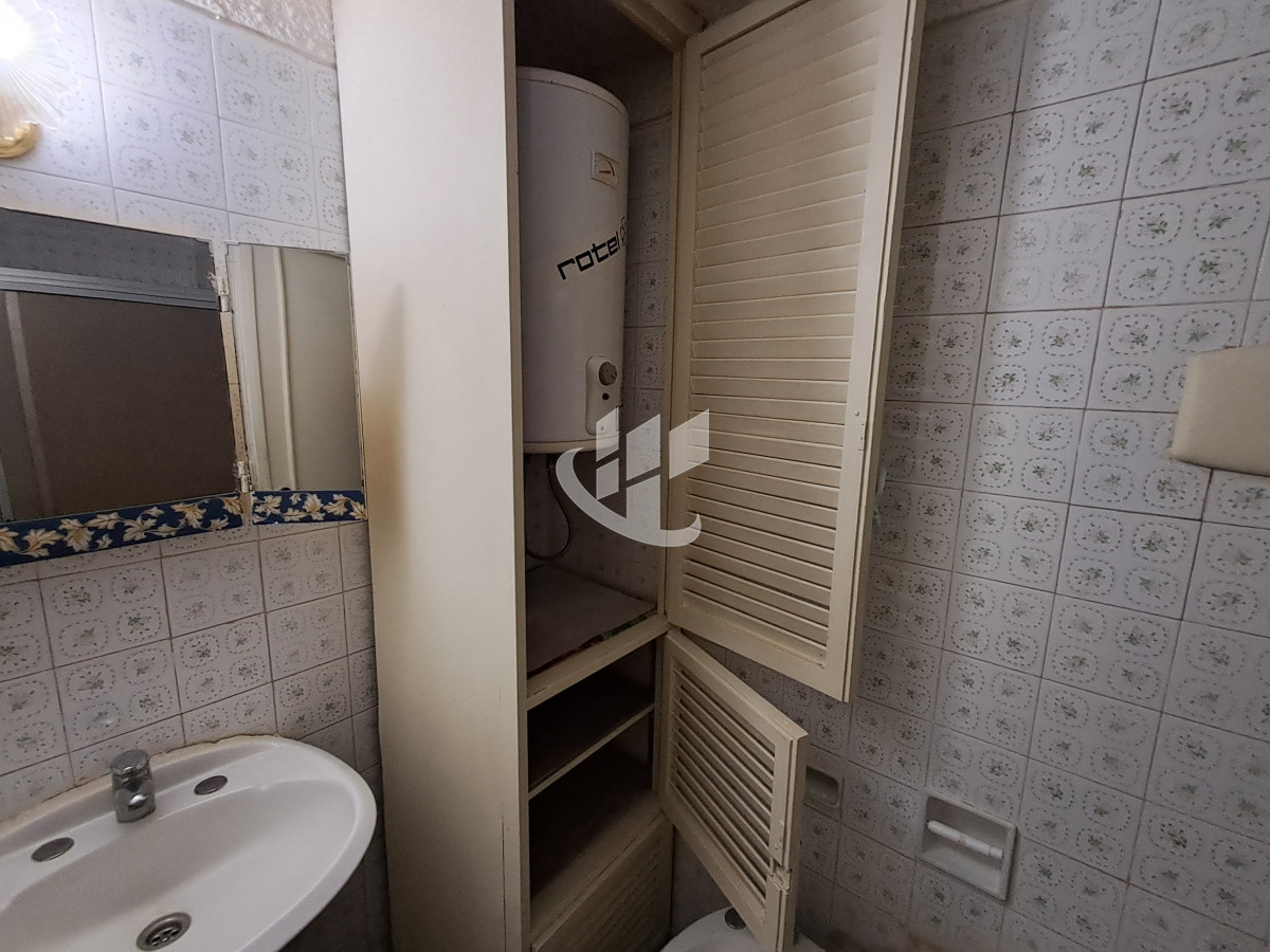 Apartamento ID.1387 - PUNTA DEL ESTE SOBRE AV ROOSEVELT 1 DORMITORIO Y MEDIO PARRILLERO VENTA