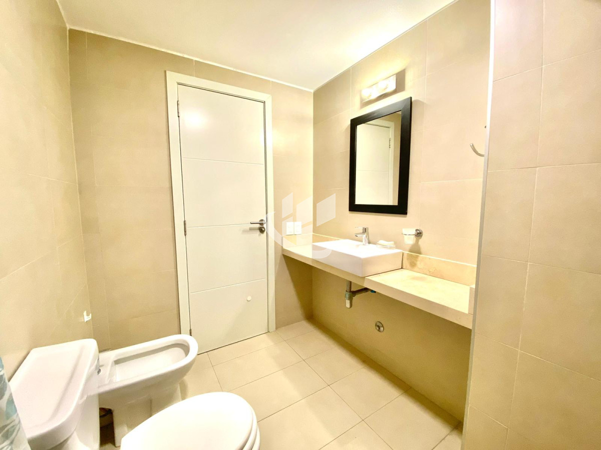 Apartamento ID.1224 - Venta departamento 2 dormitorios en Península, Punta del Este 