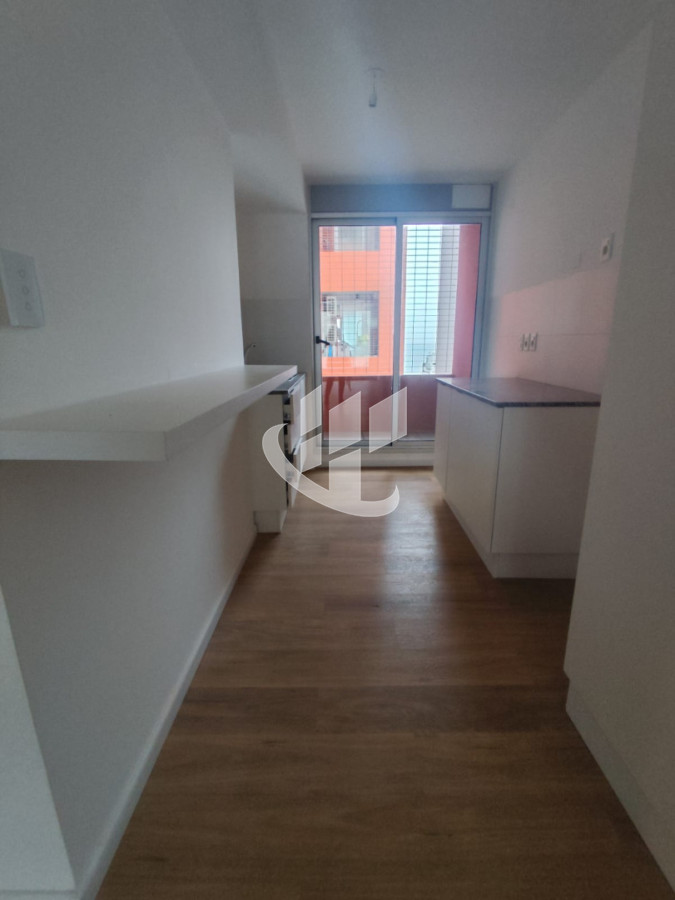 Apartamento ID.2253 - Apartamento En Venta En Barrio Sur Con Balcón A ESTRENAR