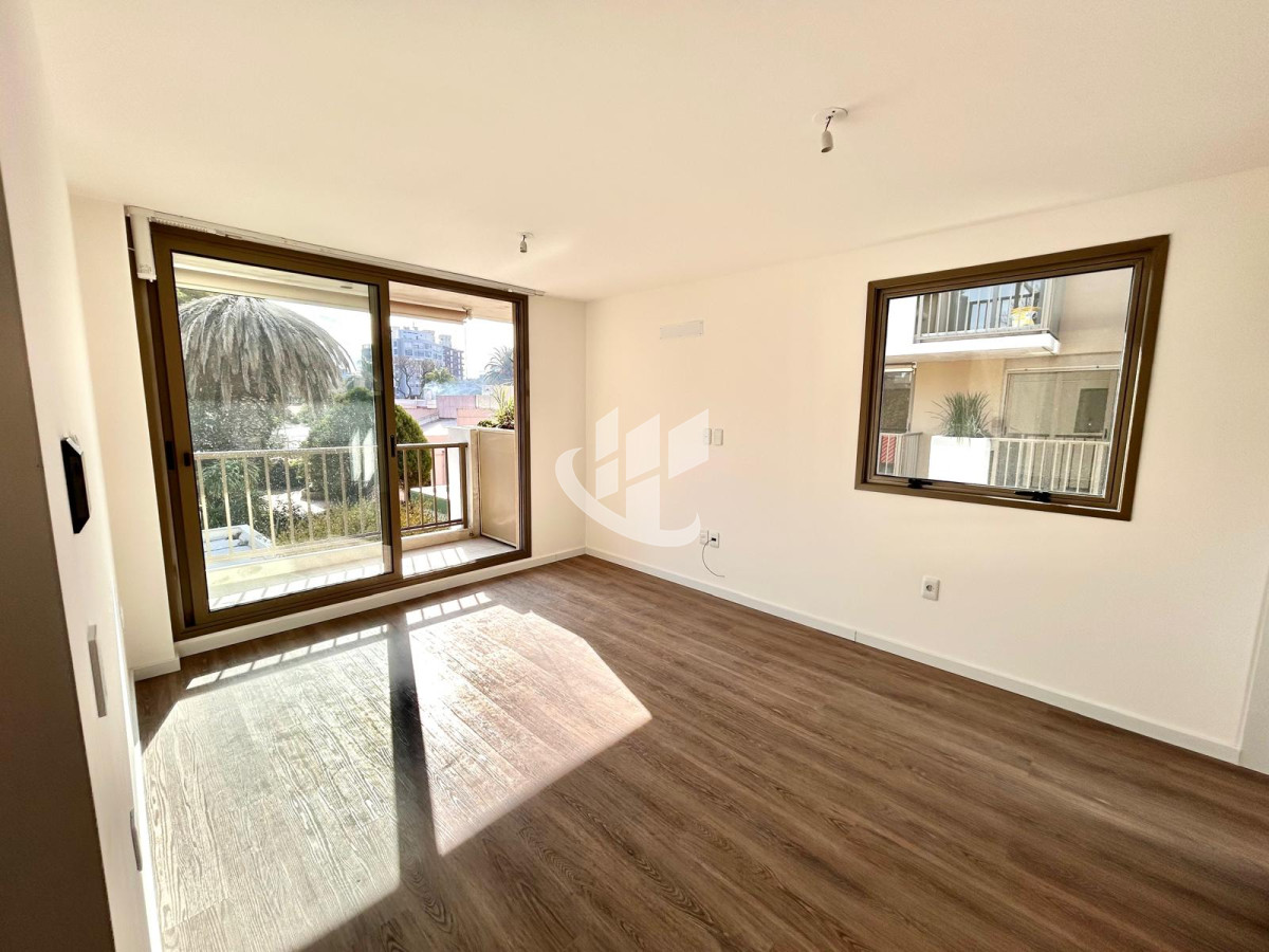 Apartamento ID.2059 - Venta Apartamento 2 Dormitorios con Terraza Exclusiva, La Blanqueada
