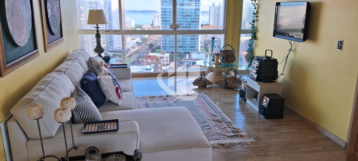 Apartamento ID.1404 - PUNTA DEL ESTE APARTAMENTO 2 DORMITORIOS EDIFICIO CON SERVICIOS